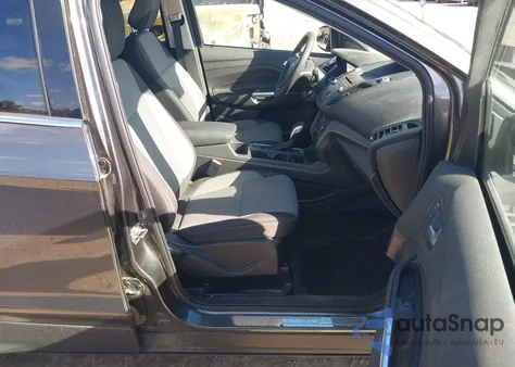 2018 Ford Escape Se z USA, uszkodzony, nr VIN 1FMCU0GD7JUB75099